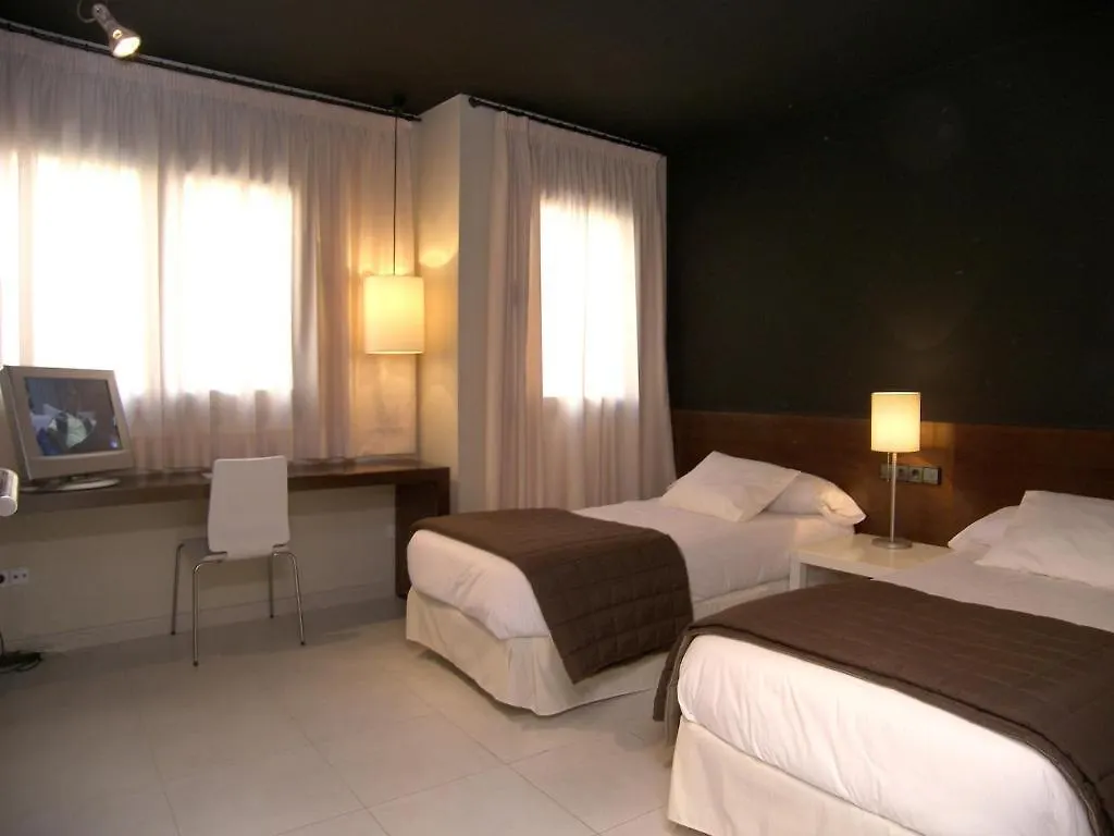 Pensjonat Hostal Badaloni Badalona