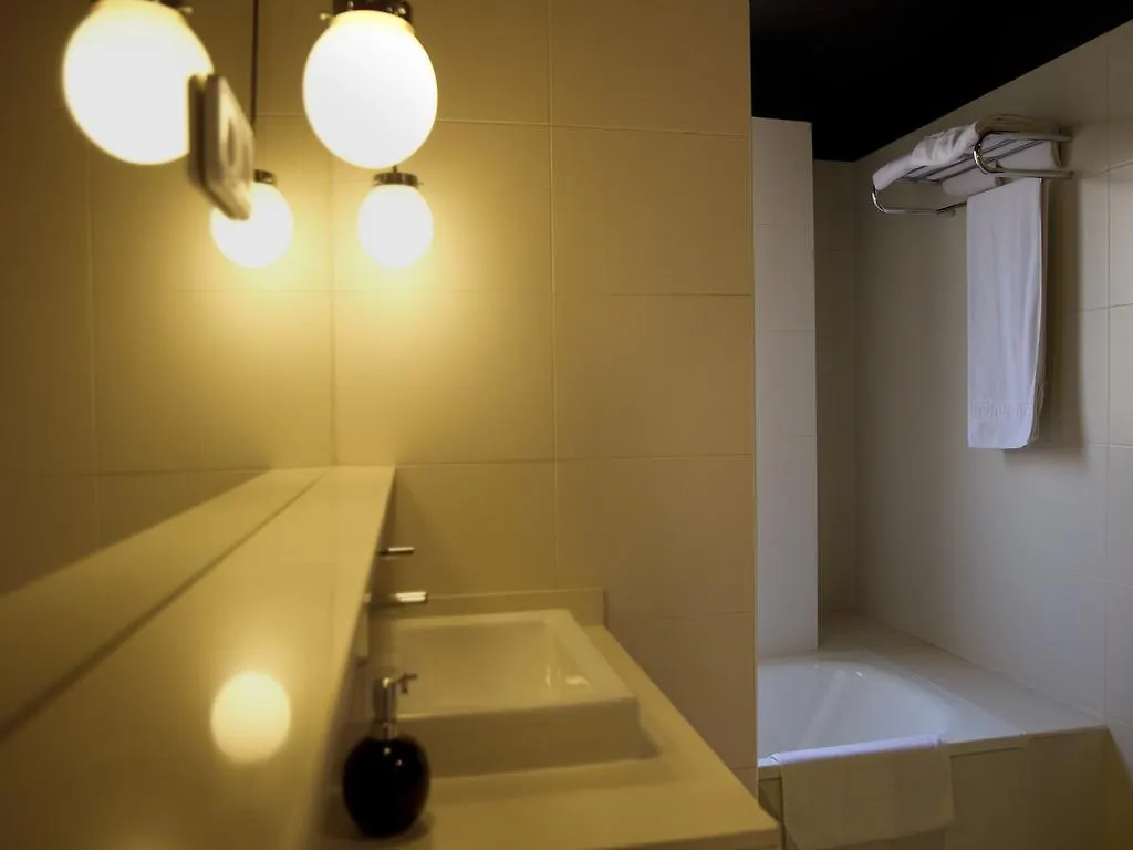 Hostal Badaloni Badalona Pensjonat